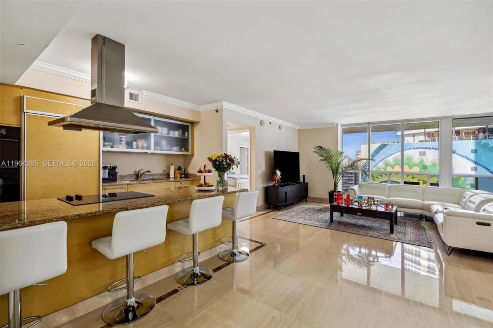 1800 S Ocean Dr #1010 Hallandale Beach, FL 33009