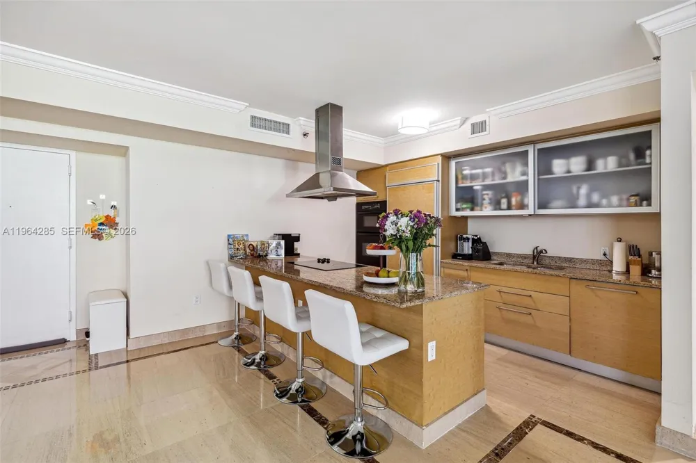 1800 S Ocean Dr #1010 Hallandale Beach, FL 33009