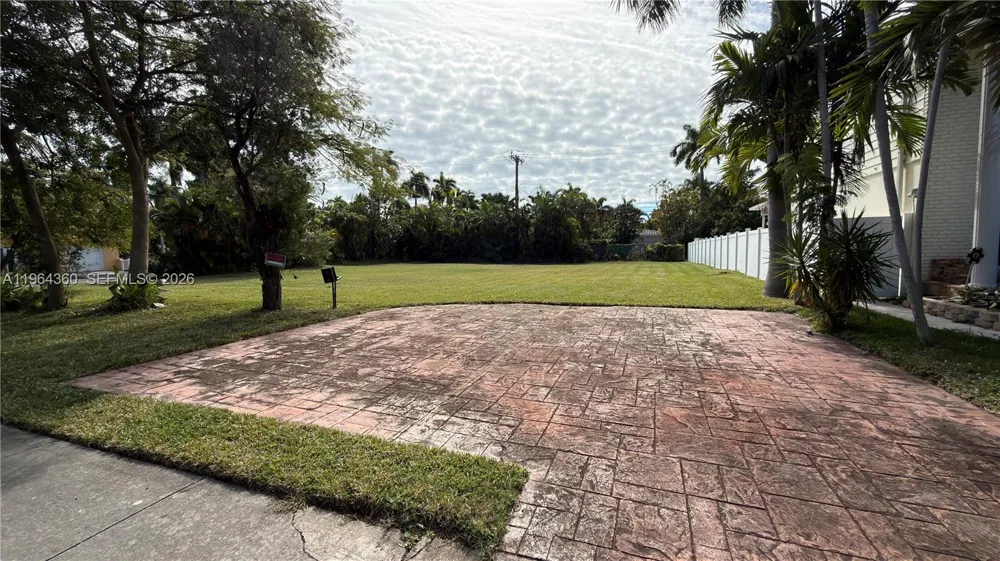 1000 Harrison St Hollywood, FL 33019