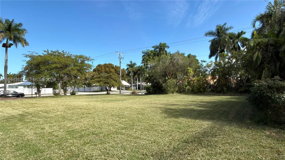 1000 Harrison St Hollywood, FL 33019