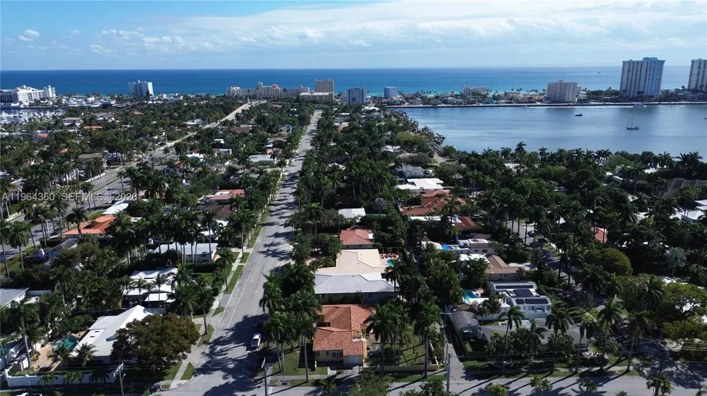 1000 Harrison St Hollywood, FL 33019