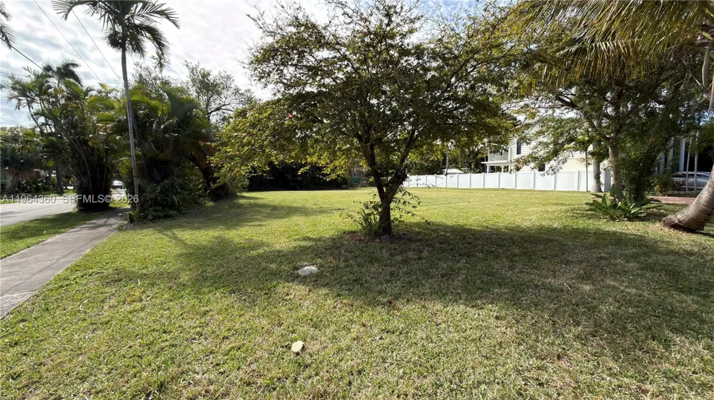 1000 Harrison St Hollywood, FL 33019