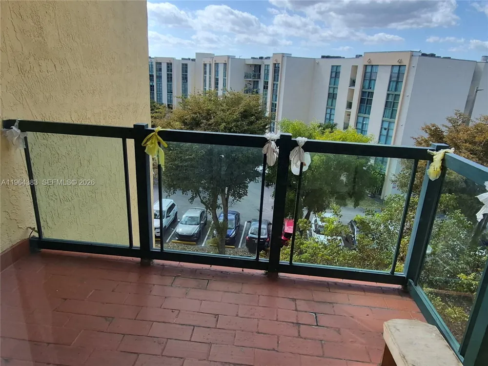 11800 SW 18th St #529-4 Miami, FL 33175
