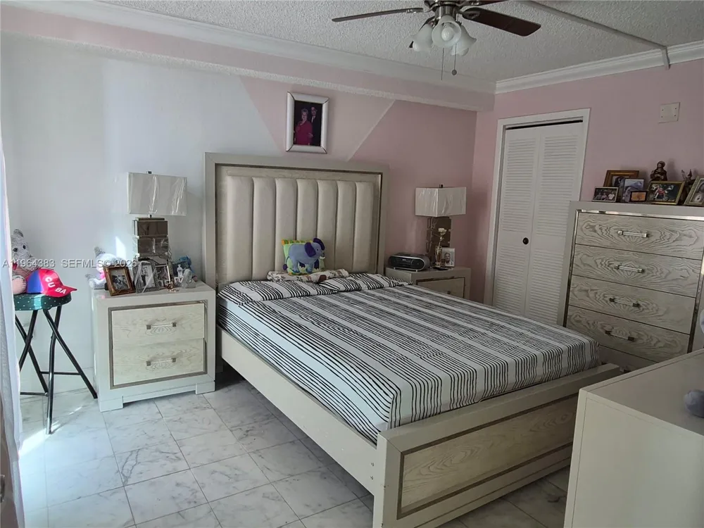 11800 SW 18th St #529-4 Miami, FL 33175