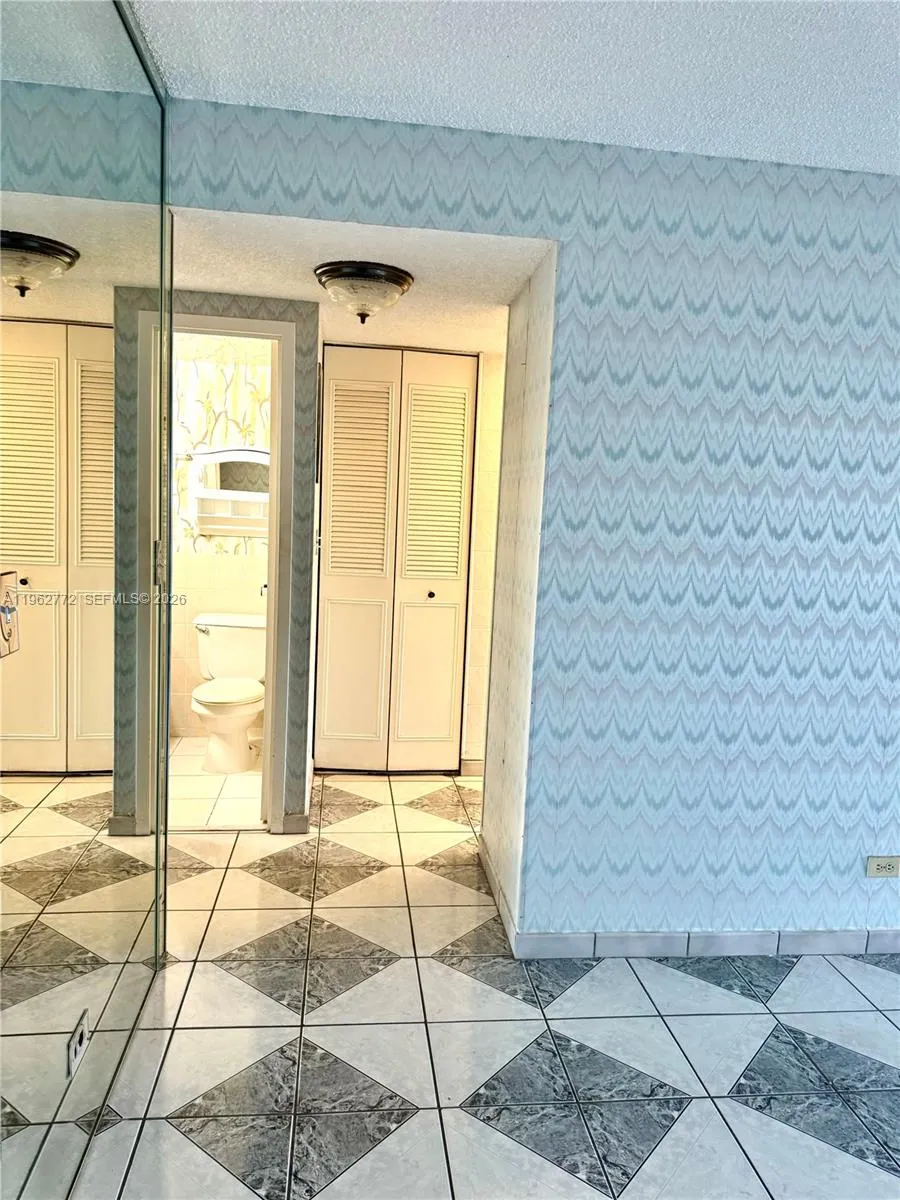 251 174th St #1715 Sunny Isles Beach, FL 33160