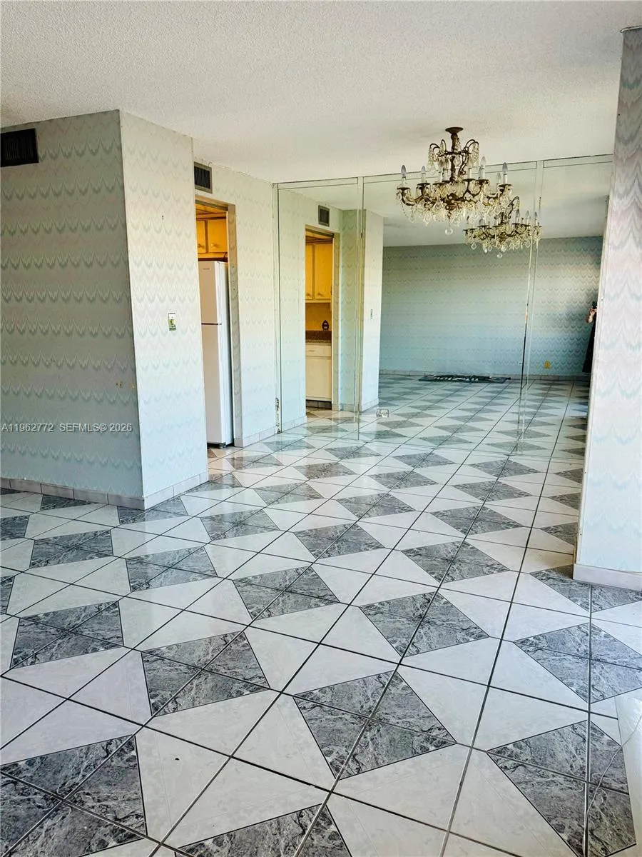 251 174th St #1715 Sunny Isles Beach, FL 33160