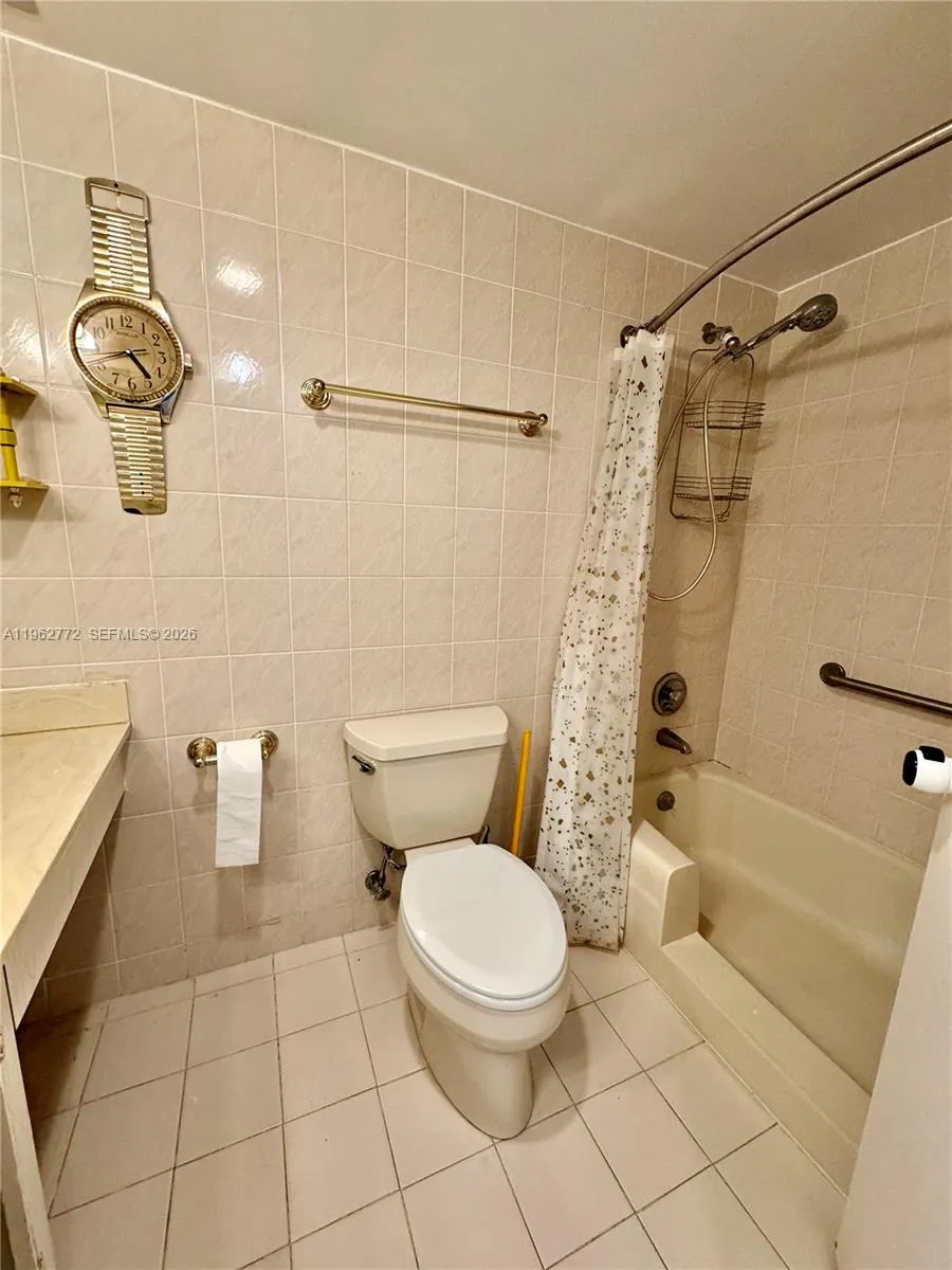 251 174th St #1715 Sunny Isles Beach, FL 33160