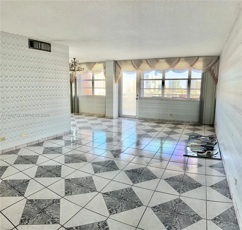 251 174th St #1715 Sunny Isles Beach, FL 33160