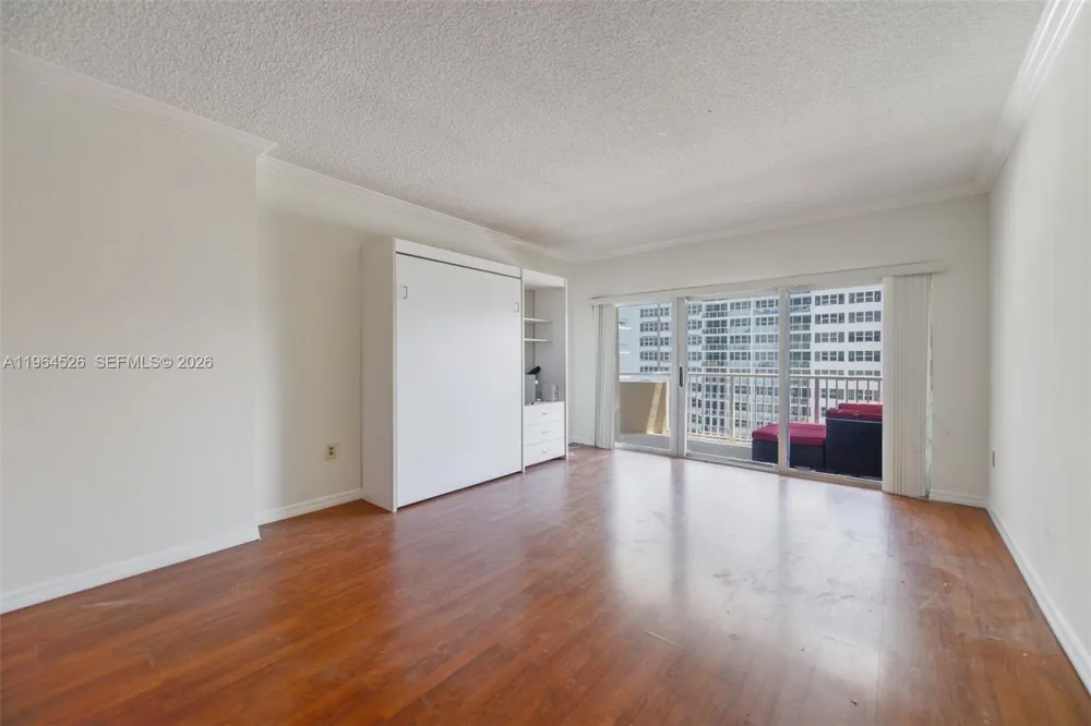 1980 S Ocean Dr #9C Hallandale Beach, FL 33009