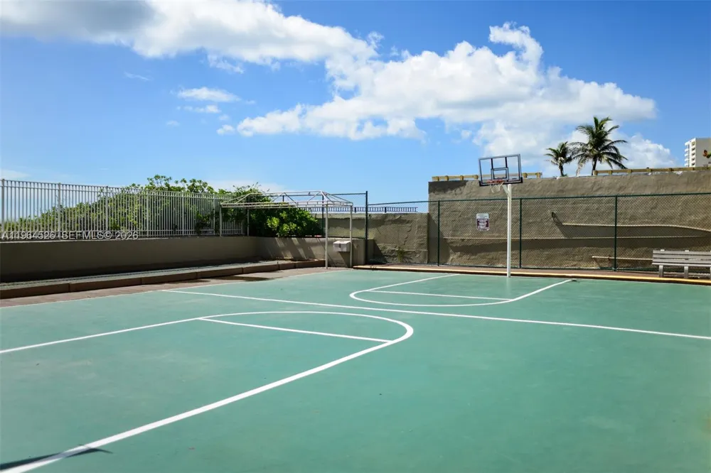 1980 S Ocean Dr #9C Hallandale Beach, FL 33009