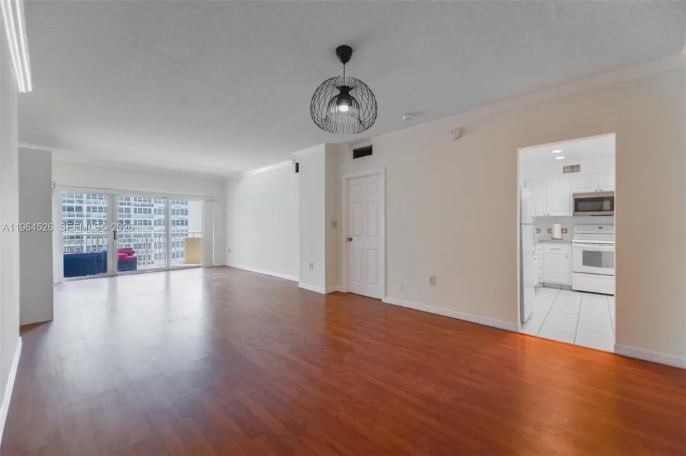 1980 S Ocean Dr #9C Hallandale Beach, FL 33009