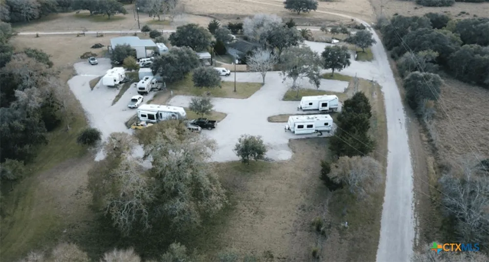 2165 County Rd 457 La Ward, TX 77957