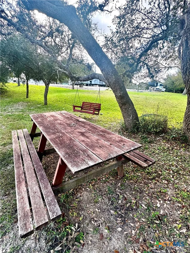 2165 County Rd 457 La Ward, TX 77957