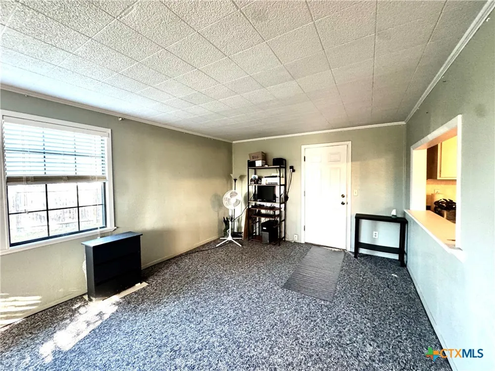 2165 County Rd 457 La Ward, TX 77957