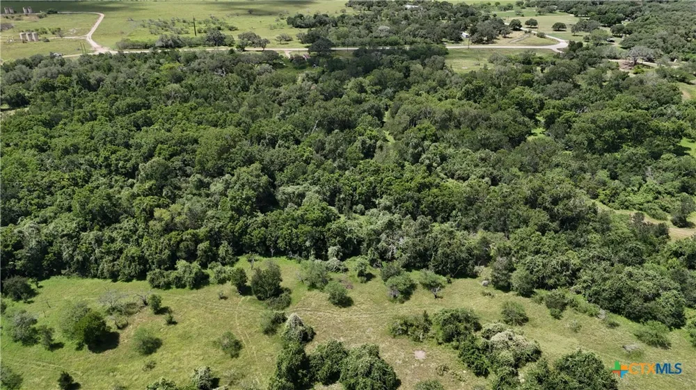750 Lassman Road Goliad, TX 77963