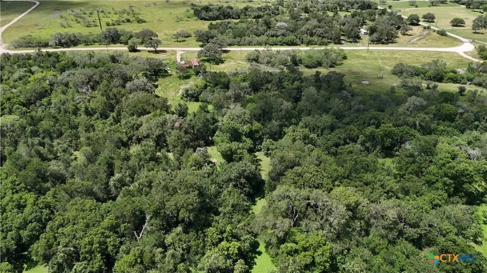 750 Lassman Road Goliad, TX 77963