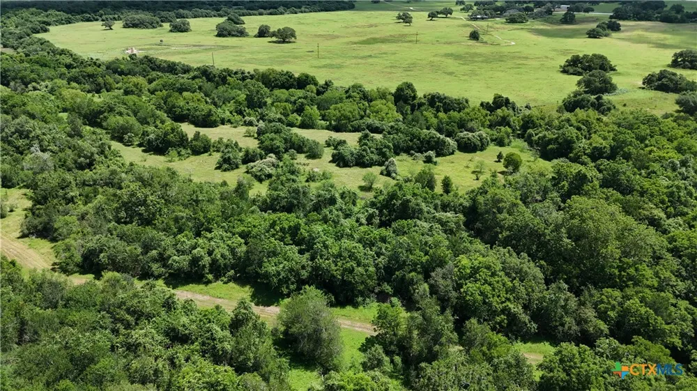 750 Lassman Road Goliad, TX 77963
