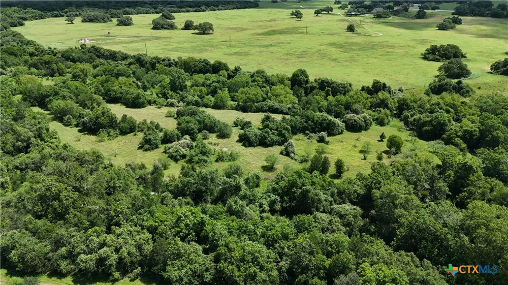 750 Lassman Road Goliad, TX 77963