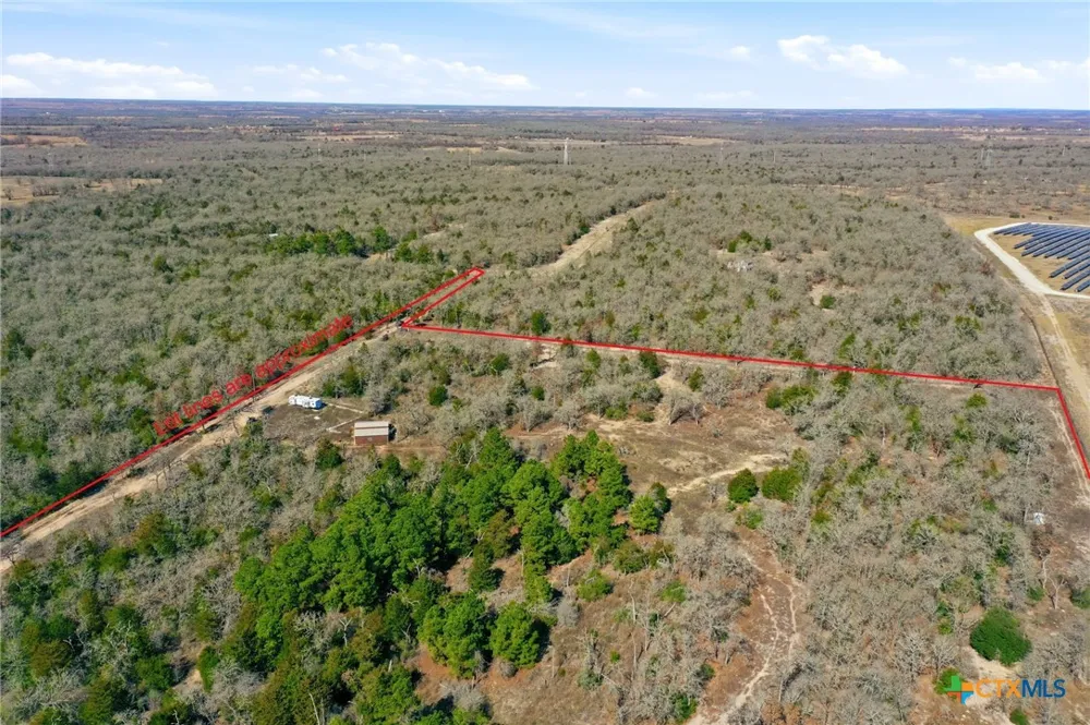 1310 Perry Lane Thorndale, TX 76577