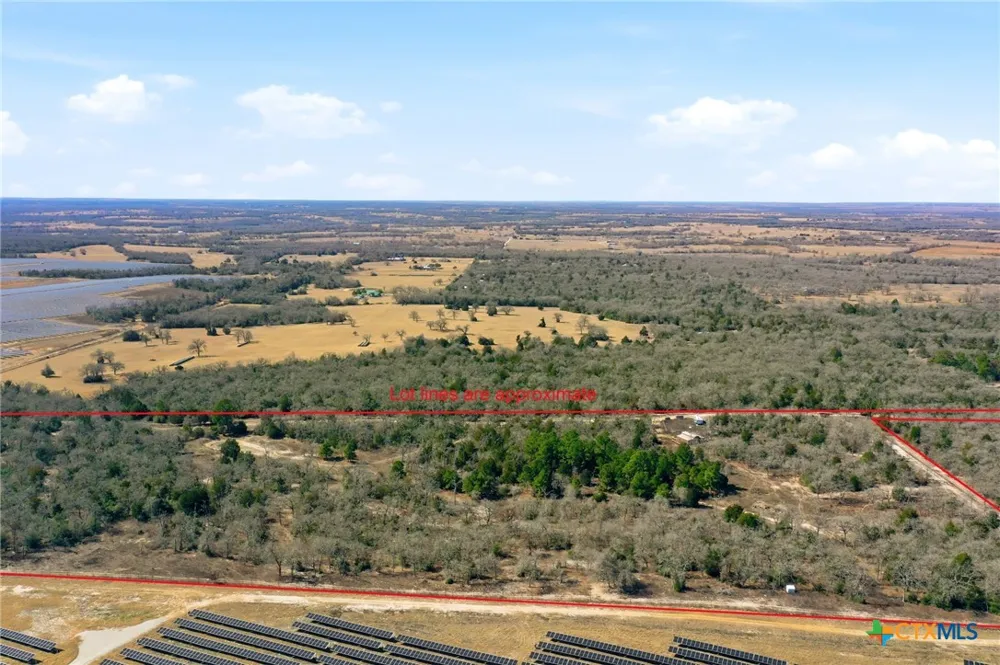 1310 Perry Lane Thorndale, TX 76577