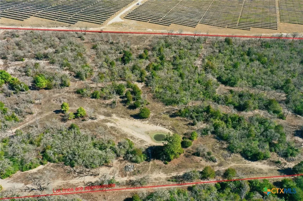 1310 Perry Lane Thorndale, TX 76577