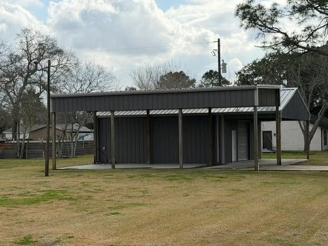 5903 4th Street Danbury, TX 77534