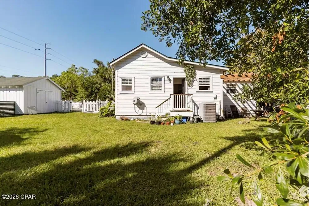 130 Coach Wagoner Street Apalachicola, FL 32320