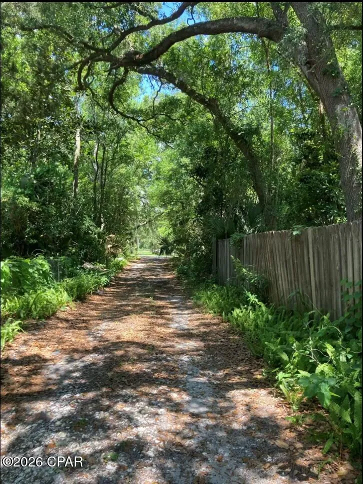 130 Coach Wagoner Street Apalachicola, FL 32320