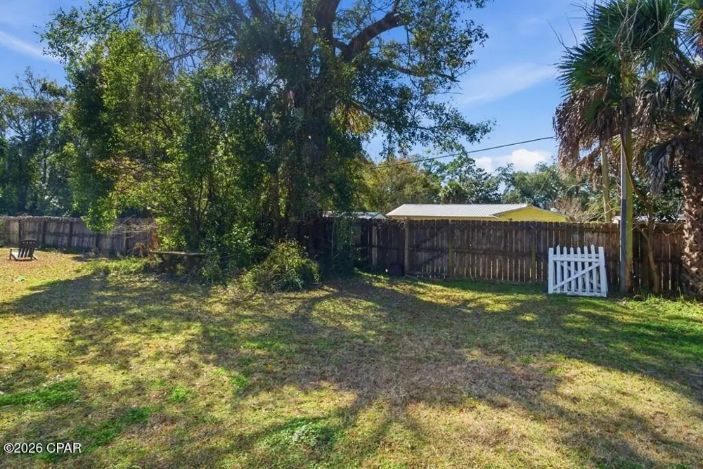 130 Coach Wagoner Street Apalachicola, FL 32320