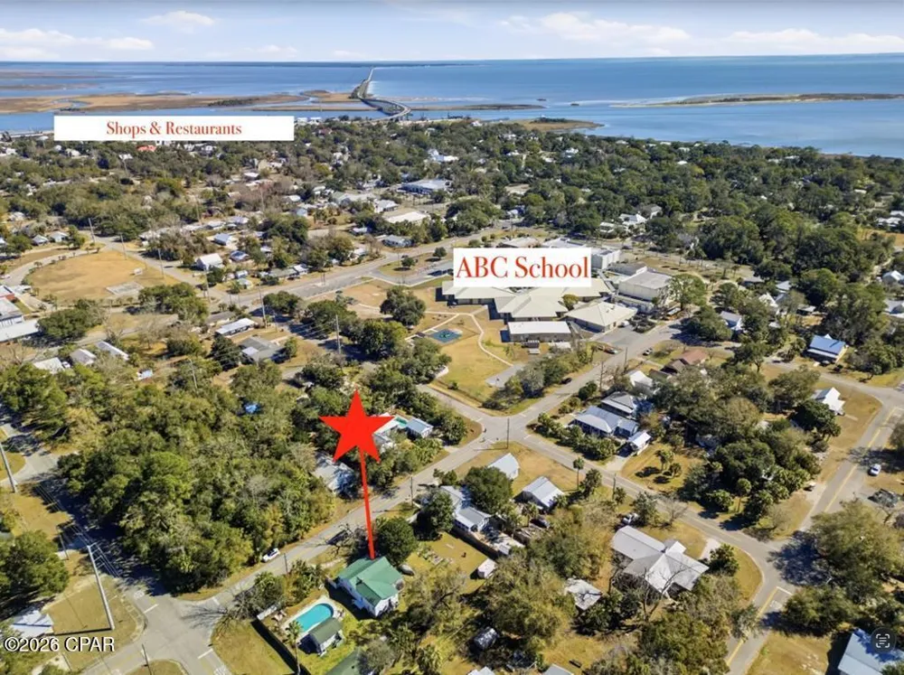 130 Coach Wagoner Street Apalachicola, FL 32320