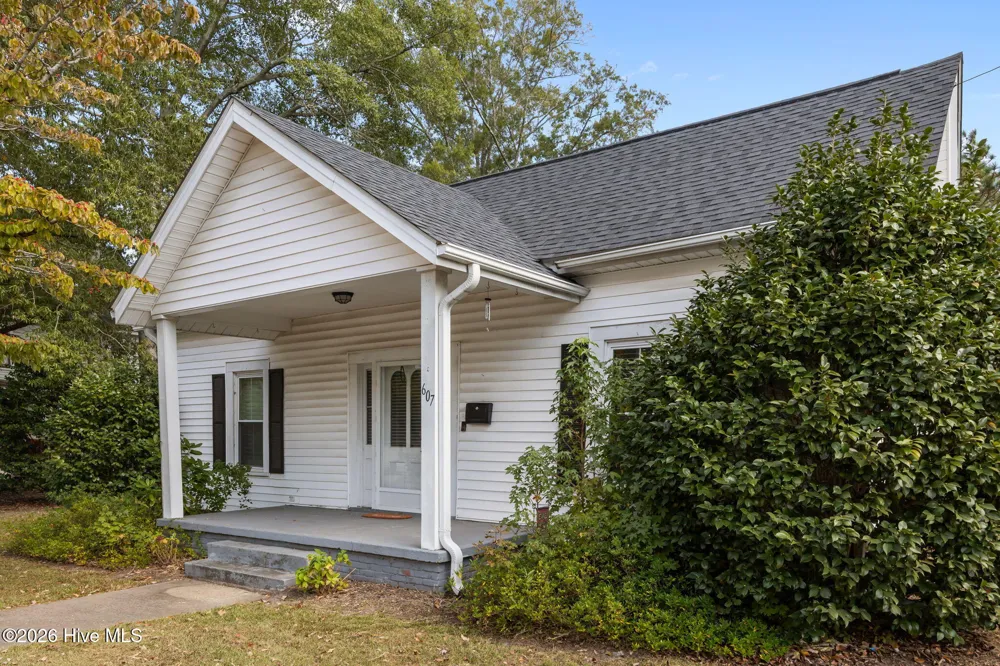 607 W Main Street Williamston, NC 27892