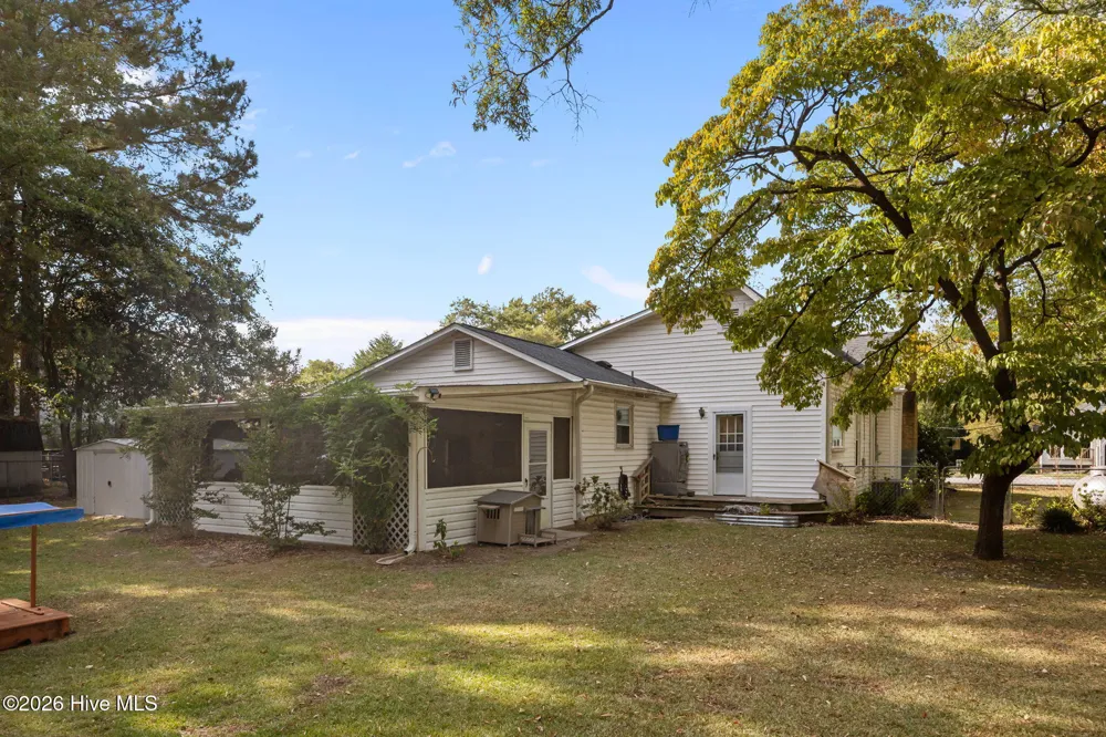 607 W Main Street Williamston, NC 27892