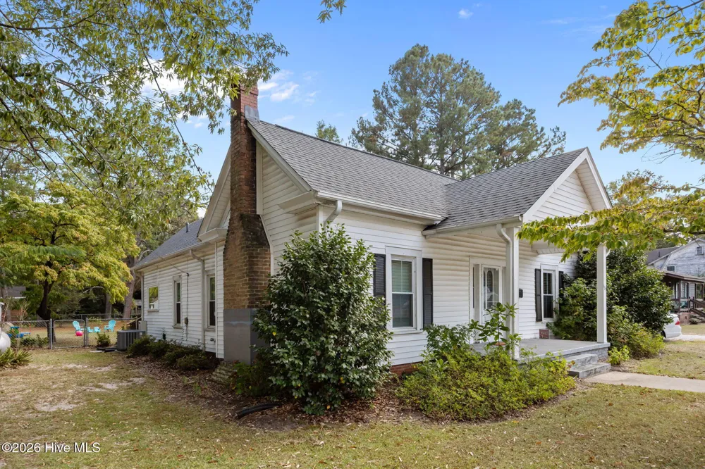 607 W Main Street Williamston, NC 27892