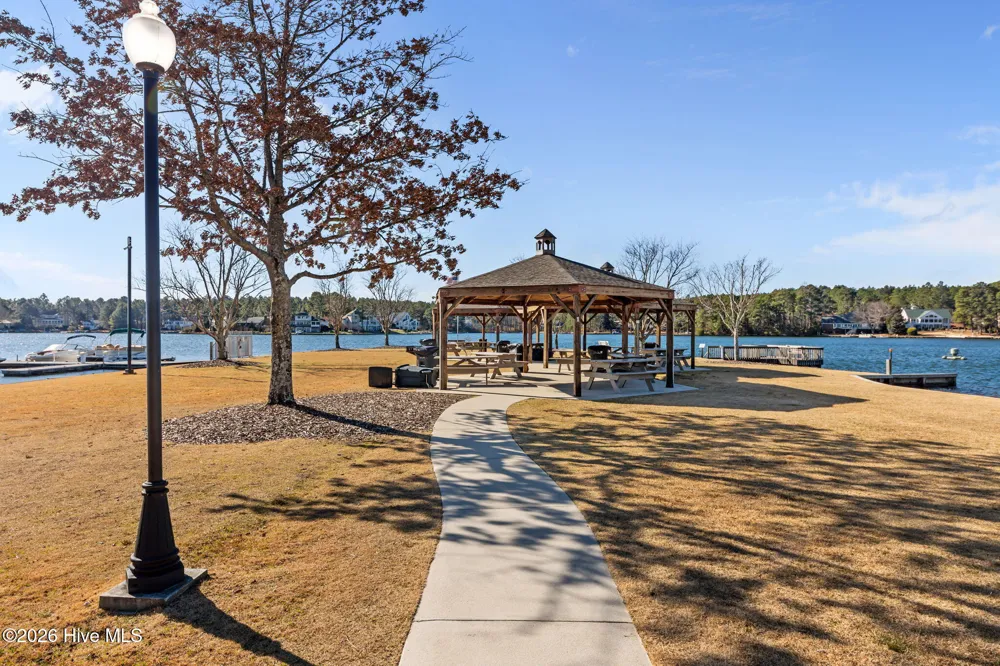 124 Carrington Square West End, NC 27376
