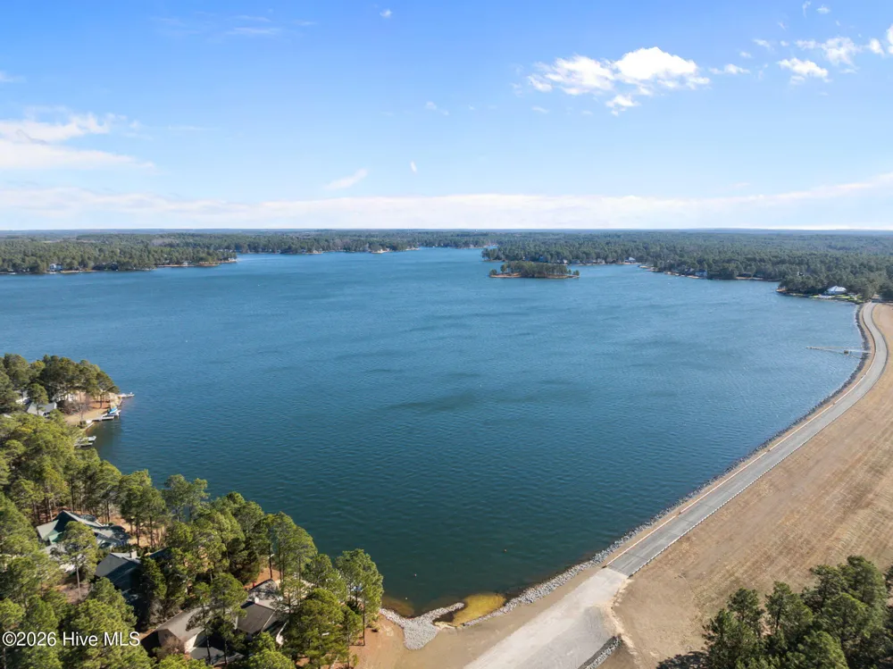 124 Carrington Square West End, NC 27376