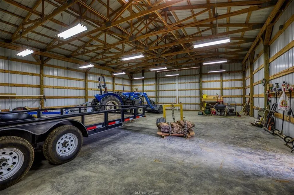 10610 County Road 322 Caldwell, TX 77836