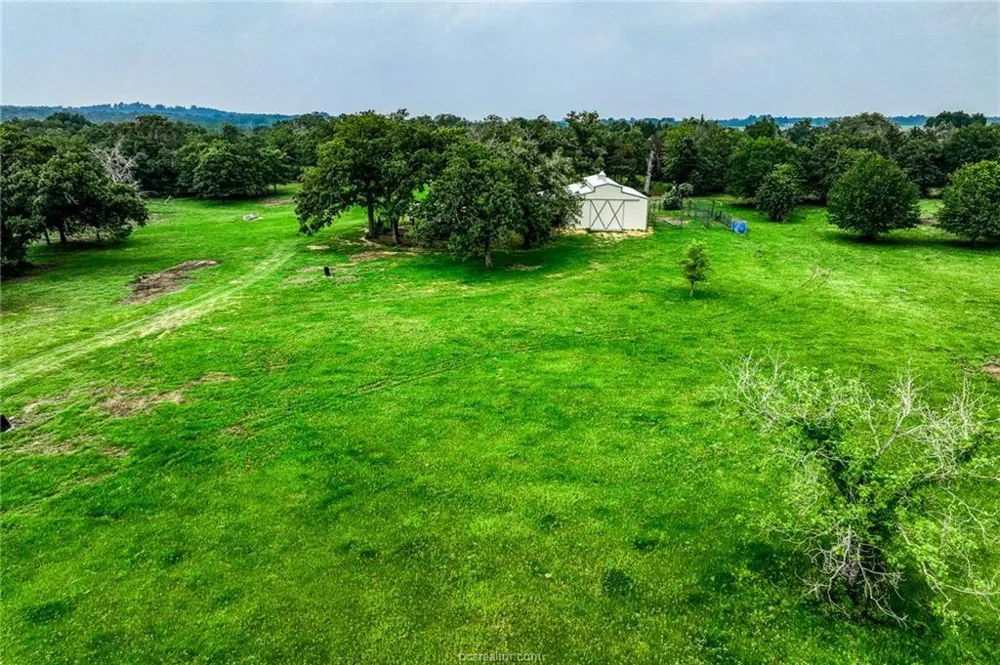 10610 County Road 322 Caldwell, TX 77836