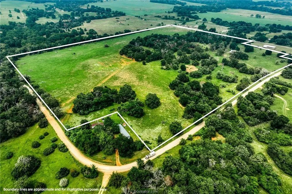 10610 County Road 322 Caldwell, TX 77836