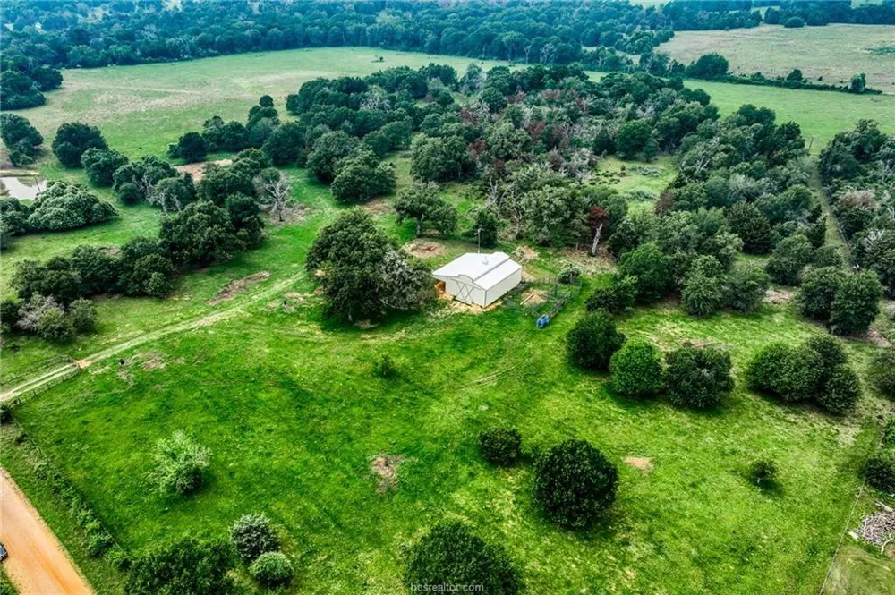 10610 County Road 322 Caldwell, TX 77836