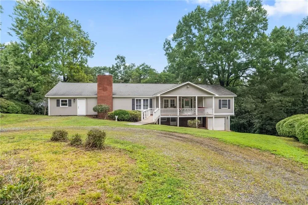 156 Brooks Street Troutman, NC 28166