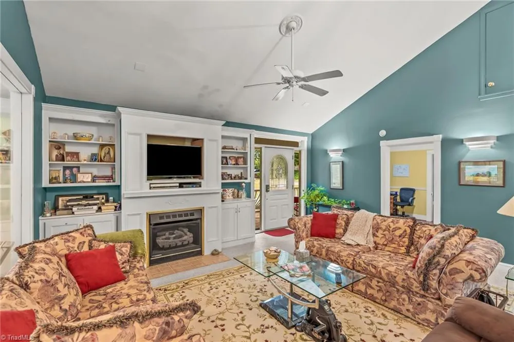 156 Brooks Street Troutman, NC 28166