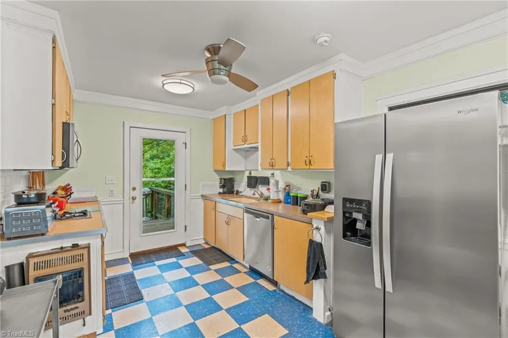 156 Brooks Street Troutman, NC 28166