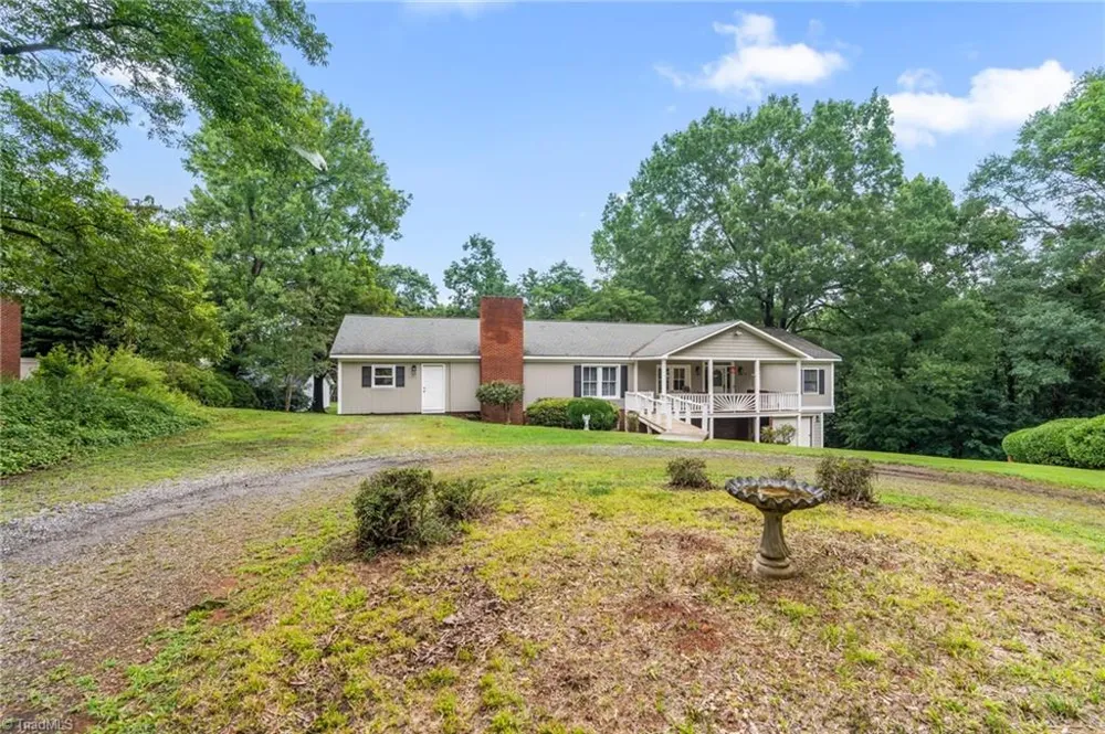 156 Brooks Street Troutman, NC 28166