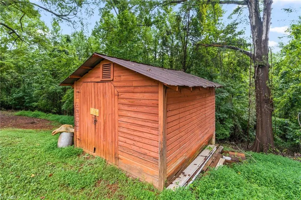 156 Brooks Street Troutman, NC 28166