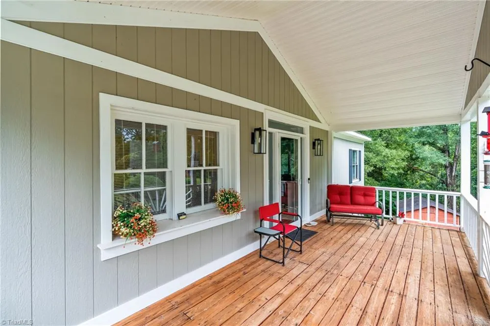 156 Brooks Street Troutman, NC 28166