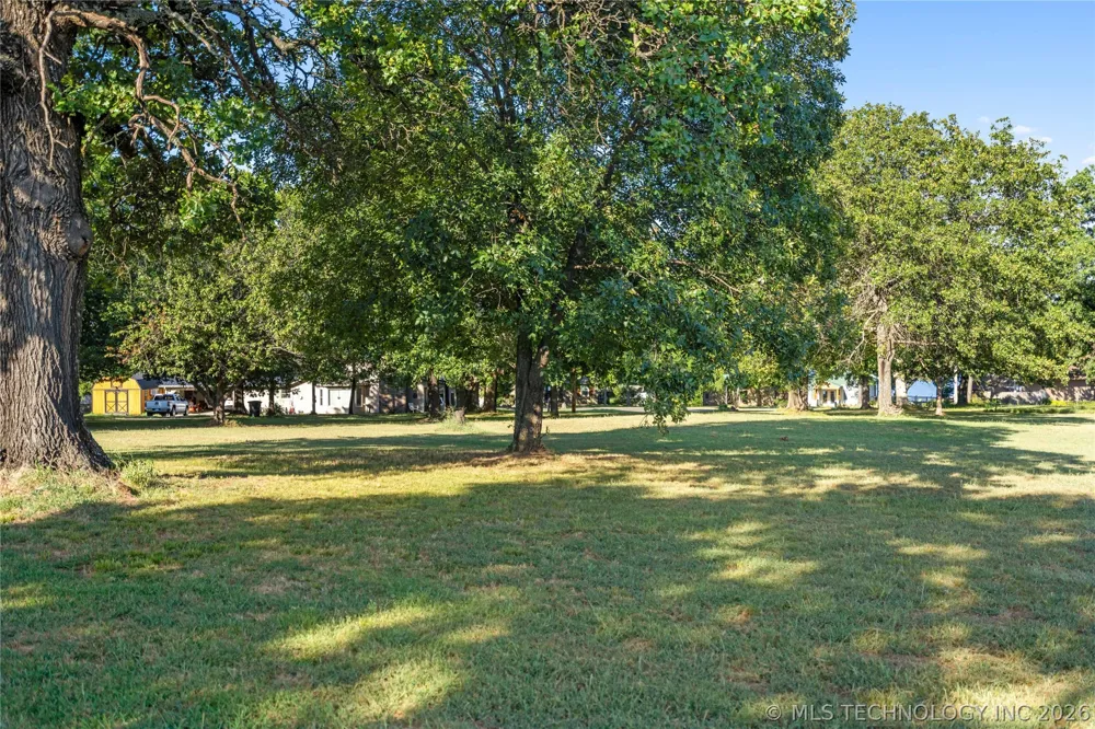 E 109th Street Wagoner, OK 74467