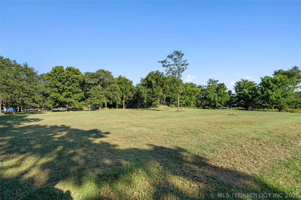 E 109th Street Wagoner, OK 74467