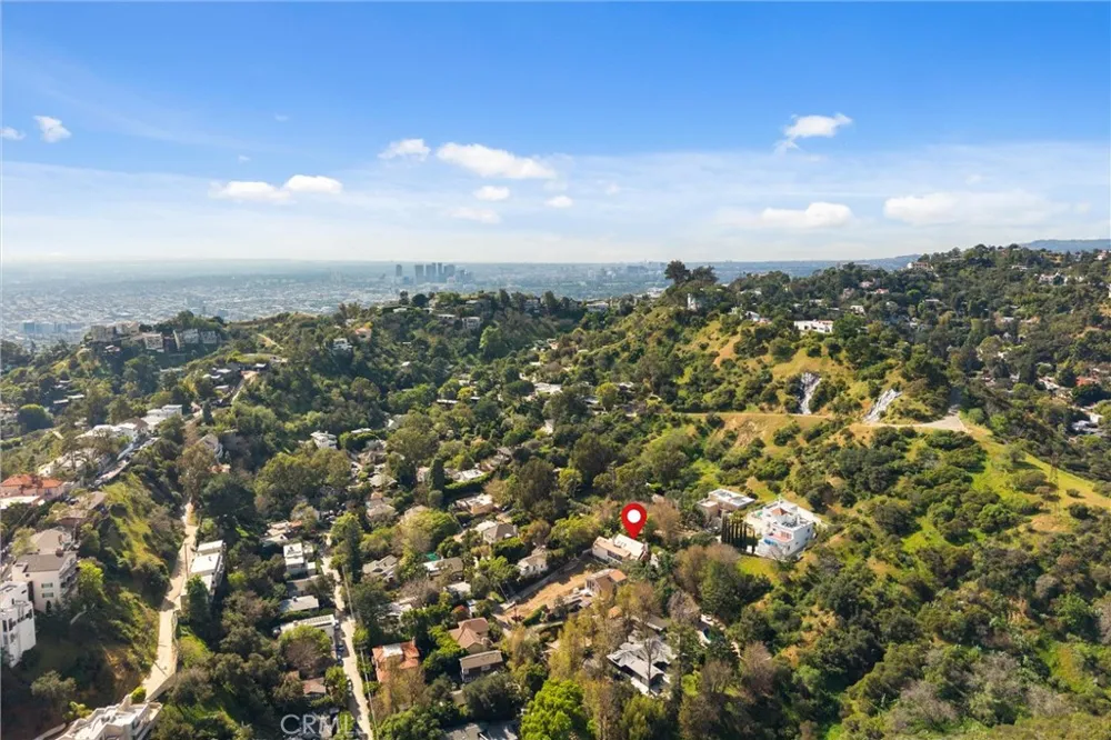 2127 Kress Street Hollywood Hills, CA 90046