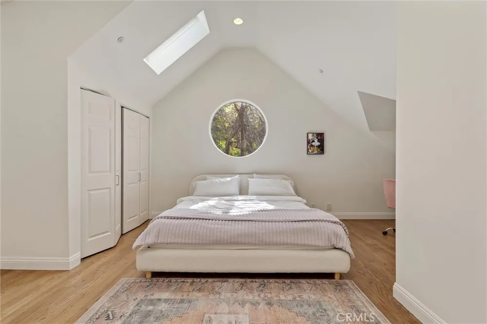 2127 Kress Street Hollywood Hills, CA 90046