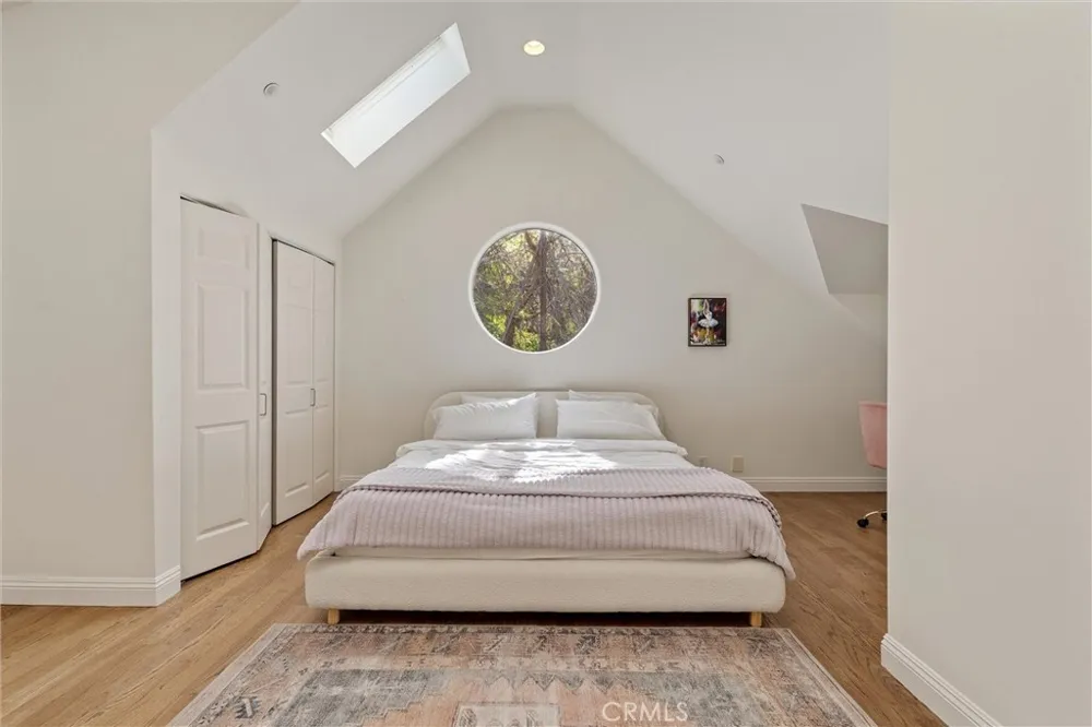 2127 Kress Street Hollywood Hills, CA 90046
